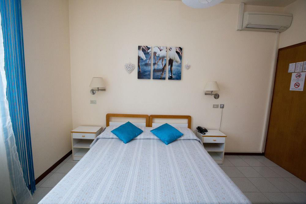 Hotel Arcoveggio Bolonia Zewnętrze zdjęcie